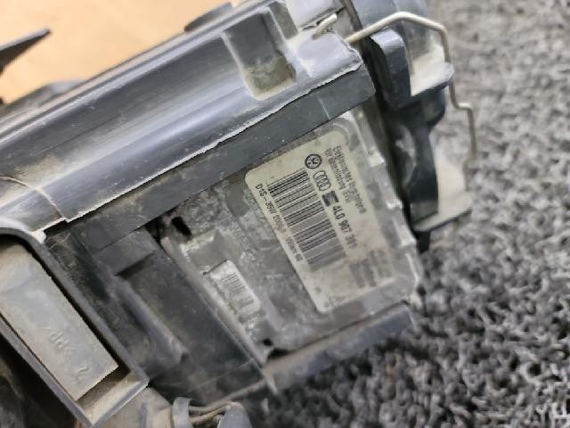 2011 Volkswagen NEW PASSAT Right Xenon Headlight