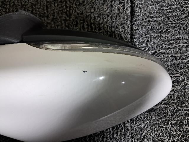 2011 Volkswagen CC Right Side Mirror