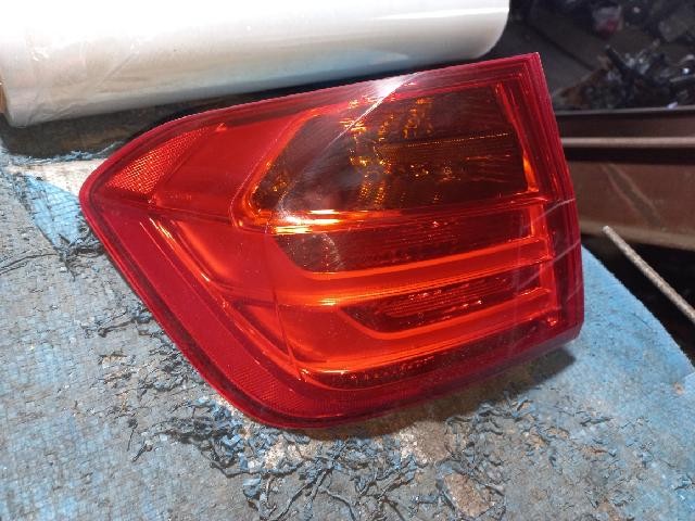2014 BMW 320d Rear,Left TailLight