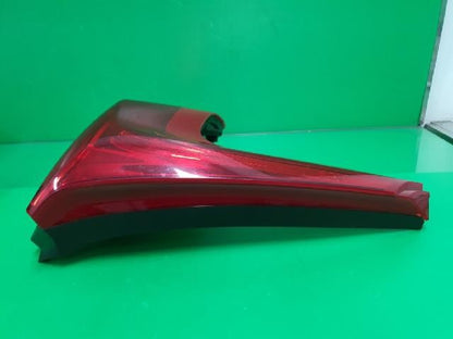 2015 Volvo V40 D2 Rear,Left TailLight 31395844