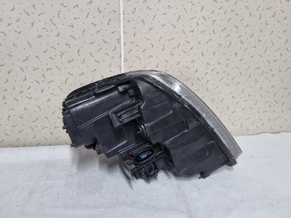 2014 KIA Mojave Right Xenon Headlight 921022J