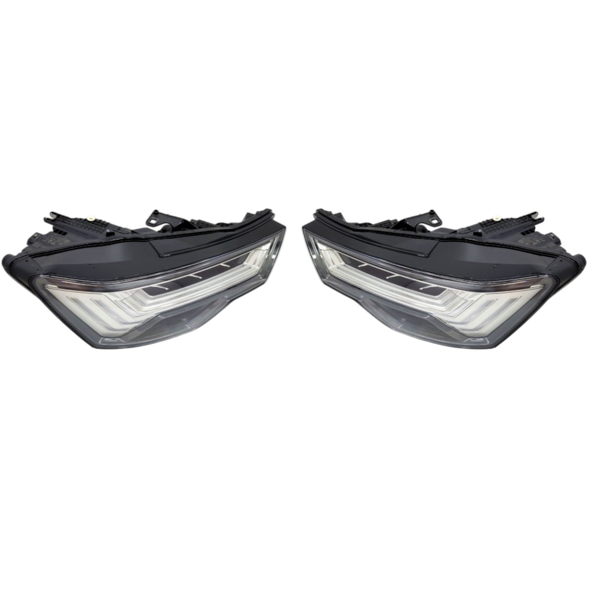 Audi A6  4K C8  LED PAIR USED GENUINE 4K0941035 4K0941036