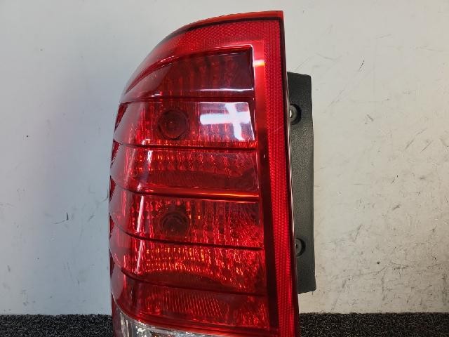 2011 KIA Cedona R Grand GX Rear,Left TailLight 92401 4J000