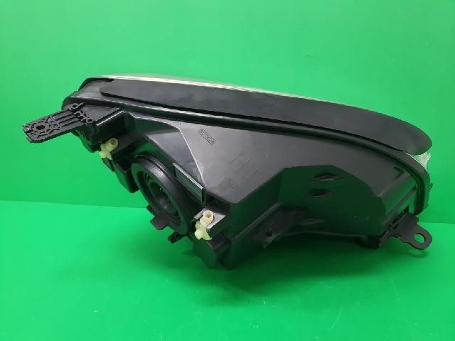 2015 Chevrolet Orlando Left Headlight