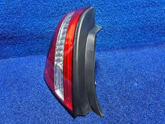 2010 KIA Opirus Premium Rear,Left TailLight