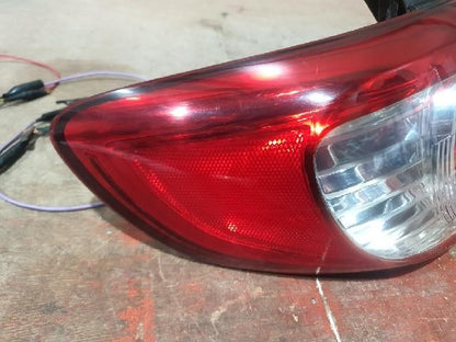 2010 Hyundai Santa Fe CM Rear,Left Halogen TailLight 92401-2B500