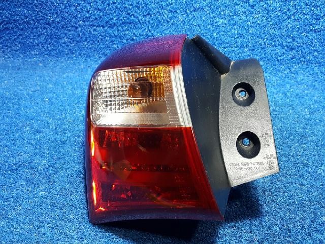 2016 Hyundai Elantra GT i30 Rear,Left TailLight 92401 A5001
