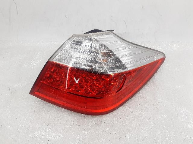 2010 Hyundai Genesis BH330 Modern Rear,Right TailLight 92402 3M060