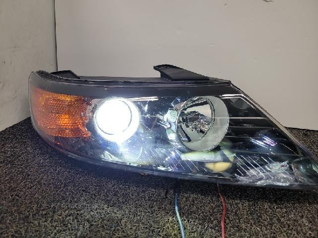 2011 KIA Sorento R Right Xenon Headlight 92102 2P130 AS
