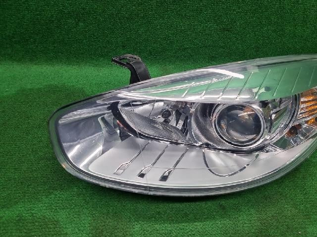 2017 Renault Fluence SM3 Z.E Left Headlight 260601325R