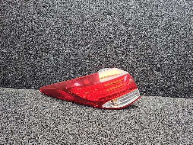 2012 Hyundai i40 Rear,Left TailLight