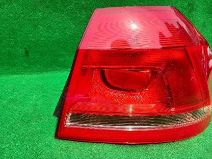 2013 Volkswagen The New Passat TDI Rear,Right TailLight 561945096E