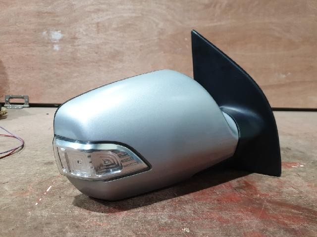 2010 KIA Cedona New Carnival R Right Silver Side Mirror