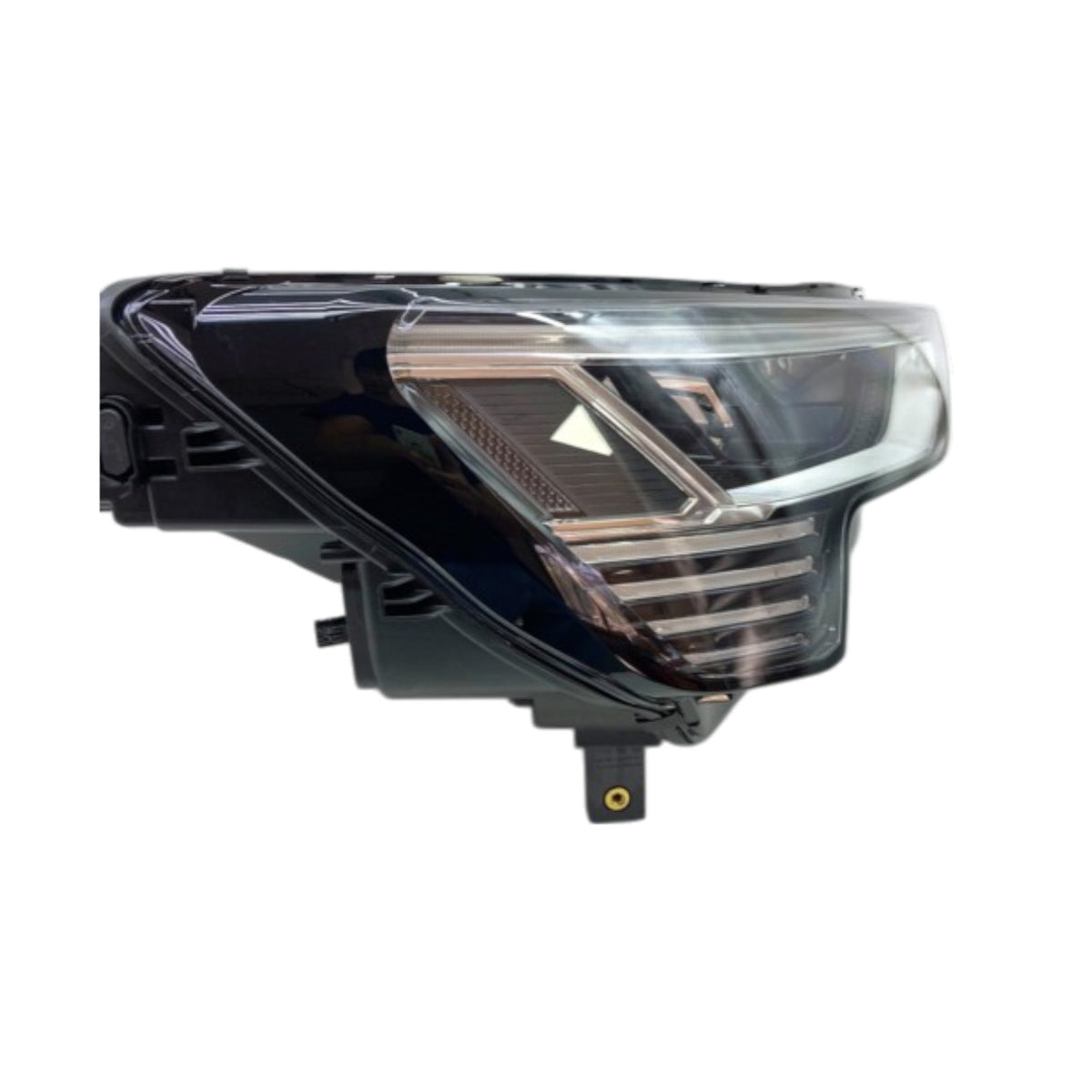 Audi E-TRON  4KE  LED RIGHT USED GENUINE 4KE941782