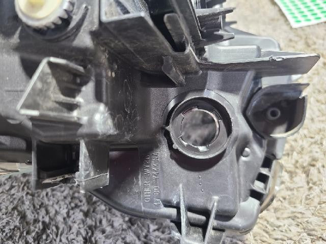 2017 Toyota Prius 4th Left Headlight