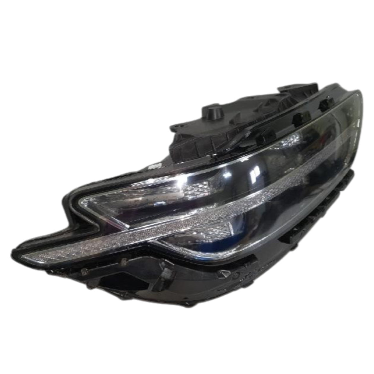 Genesis G90 HI Full LED RIGHT USED GENUINE 92102 D2720
