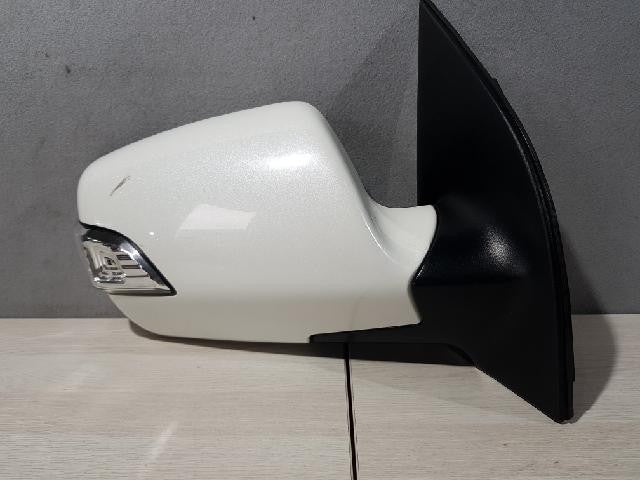 2013 KIA Cedona Grand Carnival R Right White Side Mirror 87620 4D901SWP