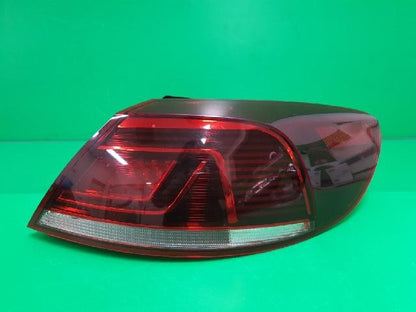 2013 Volkswagen BlueMotion Rear,Right TailLight 3C8945208