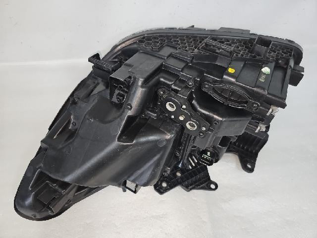 2018 KIA K900 The K9 Right LED Headlight 92102 J6100