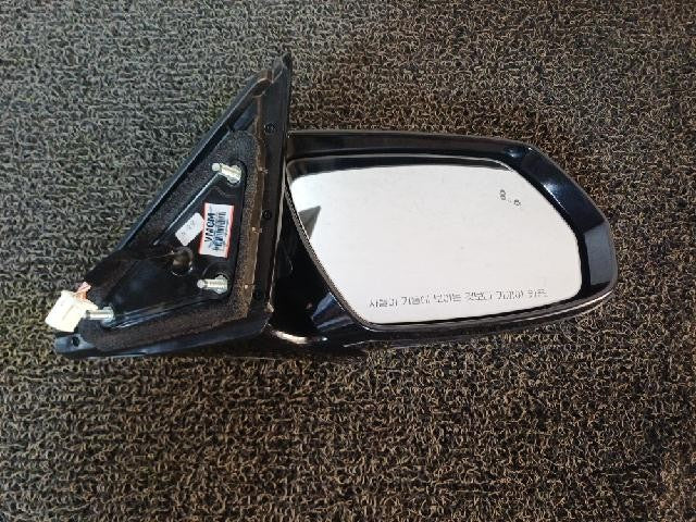 2014 Hyundai Genesis DH Right Gray Side Mirror 87620-BJGK0N5M