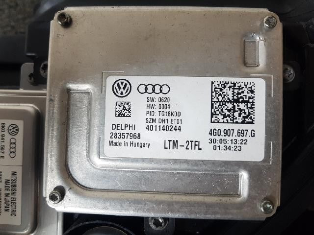 2013 Volkswagen Golf TDI Left Xenon Headlight