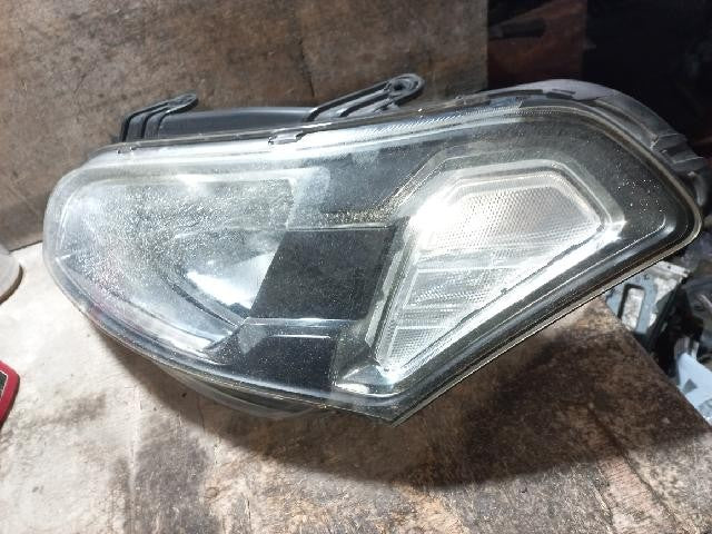 2010 KIA Soul Luxury Left Headlight