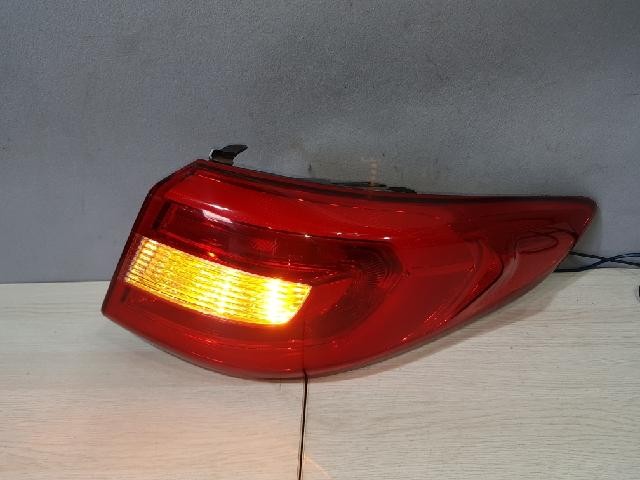2015 Hyundai LF Sonata Rear,Right Halogen TailLight 92402 C1100