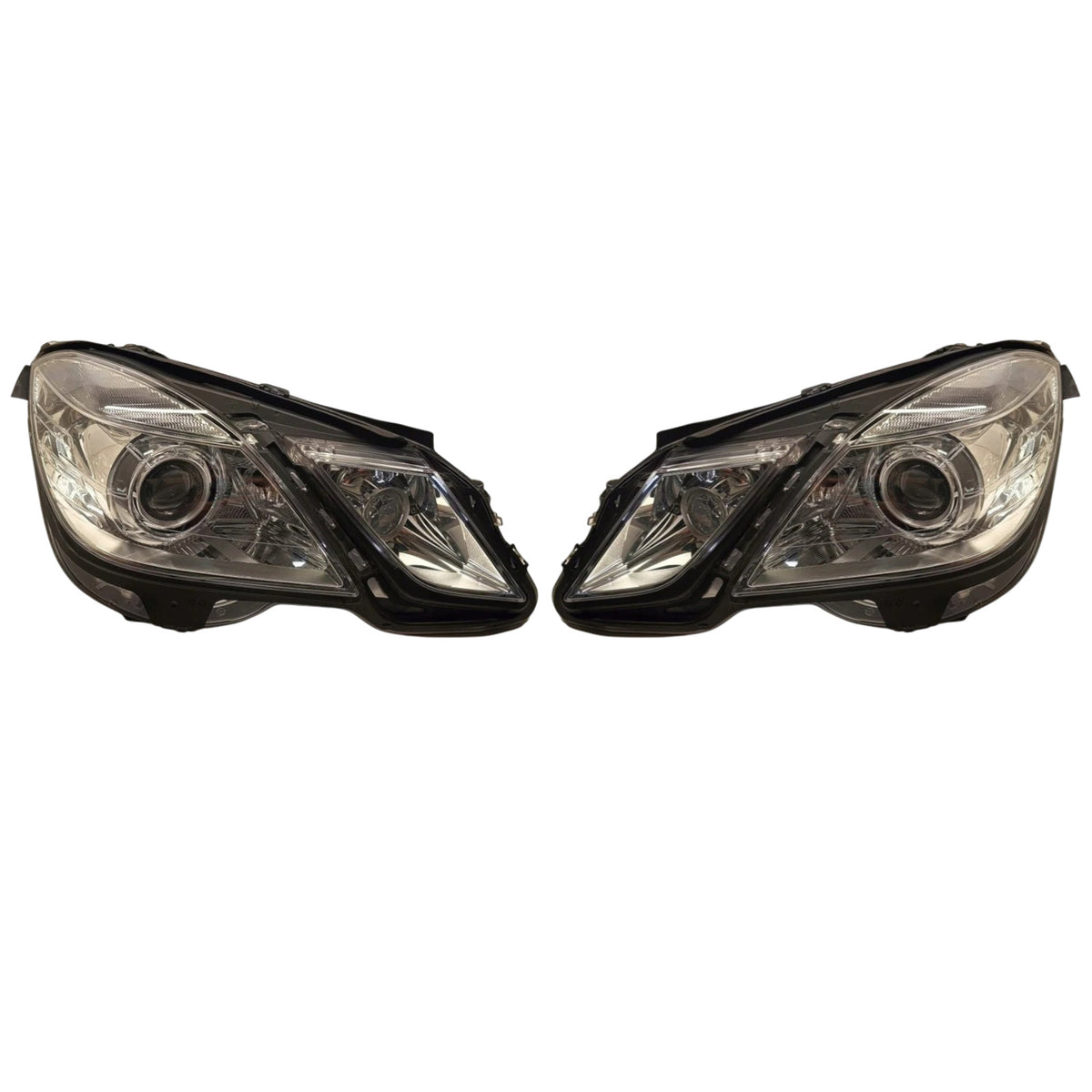Mercedes-Benz E-Class W212 Xenon PAIR USED GENUINE A2128201959 A2128202059