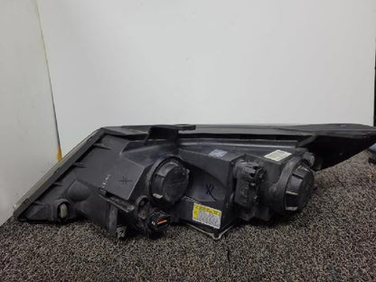 2011 KIA Sorento R Right Xenon Headlight 92102 2P100