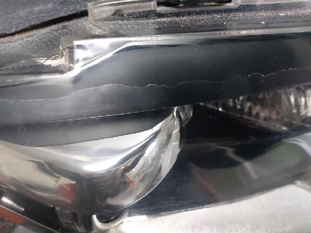 2012 Volkswagen Passat Left Xenon Headlight A080066