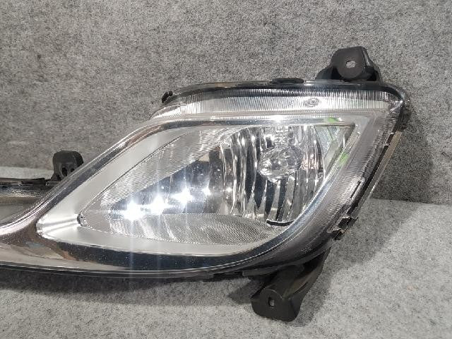 2013 Hyundai YF Sonata the Brilliant Right Fog Light 922023S210