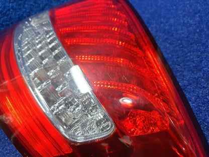 2010 KIA Opirus Premium Rear,Left TailLight