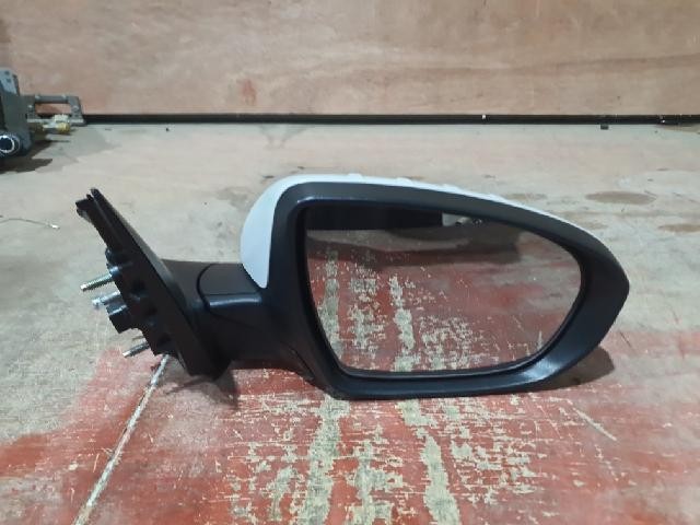 2011 KIA Optima K5 Right White Side Mirror 87620-2T020