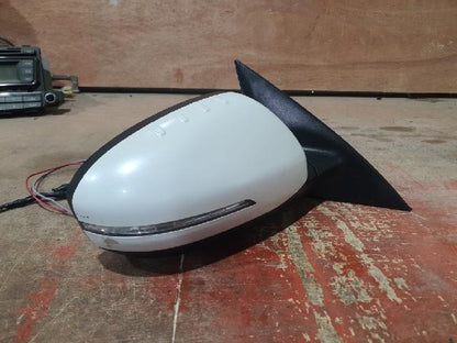 2011 KIA Optima K5 Right White Side Mirror 87620-2T020