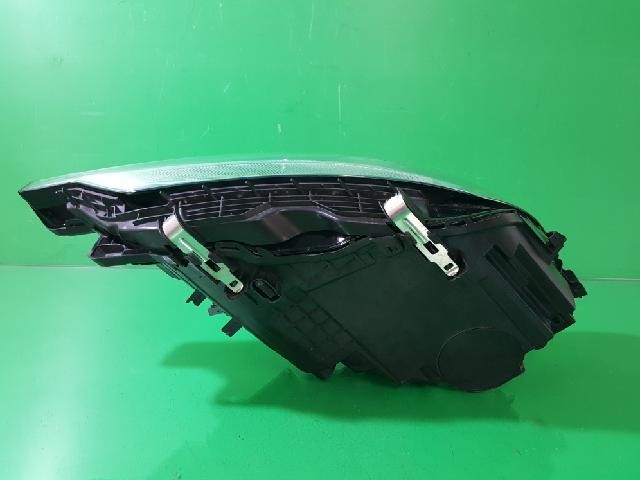 2019 Volvo XC60 Left Headlight 32133548