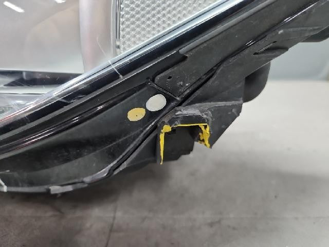 2014 KIA K900 K9 Left Xenon Headlight