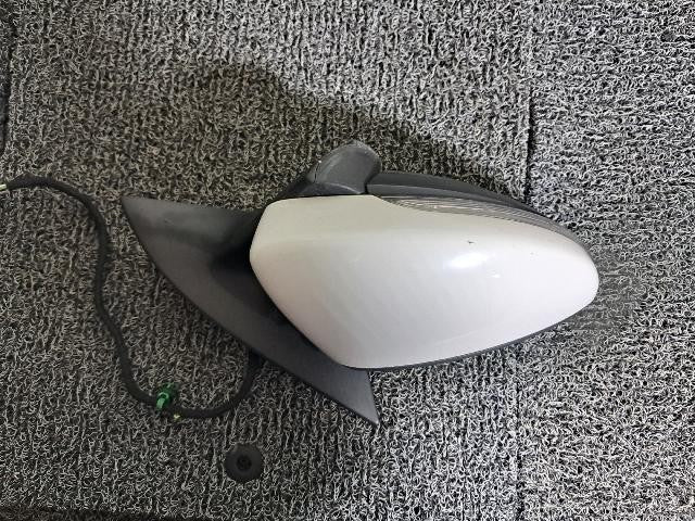 2011 Volkswagen CC Right Side Mirror