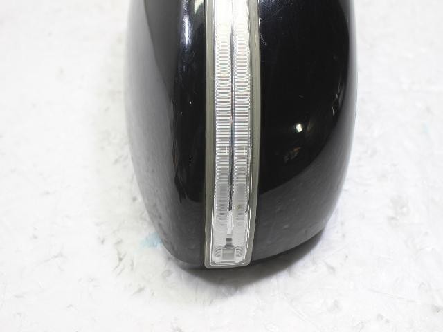 2010 Hyundai Genesis Right Black Side Mirror 87620 3M060AF