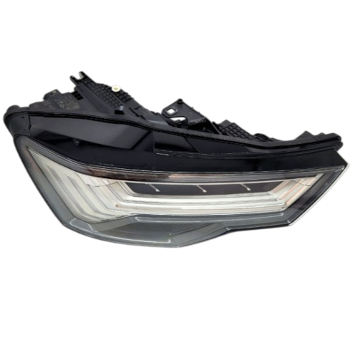 Audi A6  4K C8  LED RIGHT USED GENUINE 4K0941036