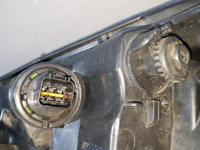 2016 KIA Picanto all new Morning Right Halogen Headlight 921021Y001