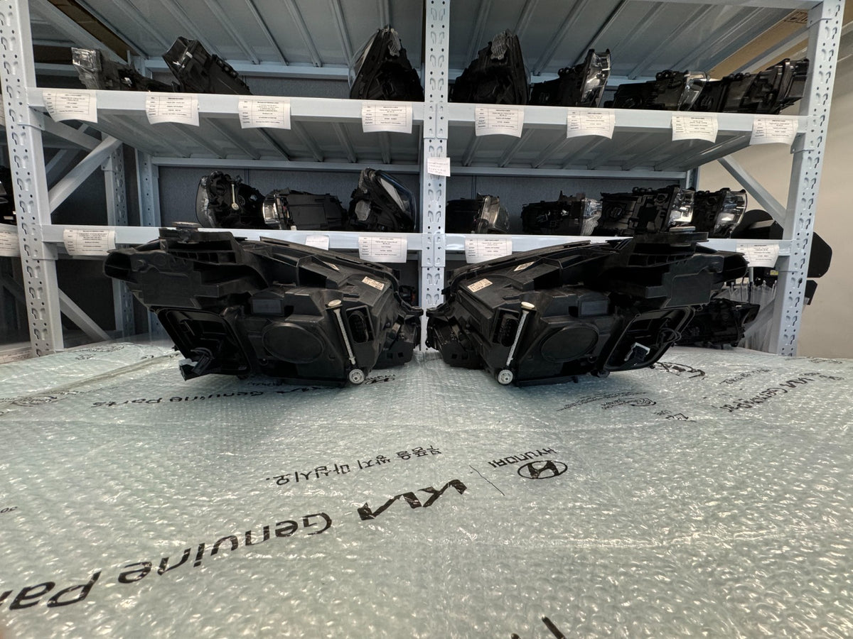 Mercedes-Benz E-class 2016-2020 PAIR Headlight Used OEM A2139069504 A2139069604