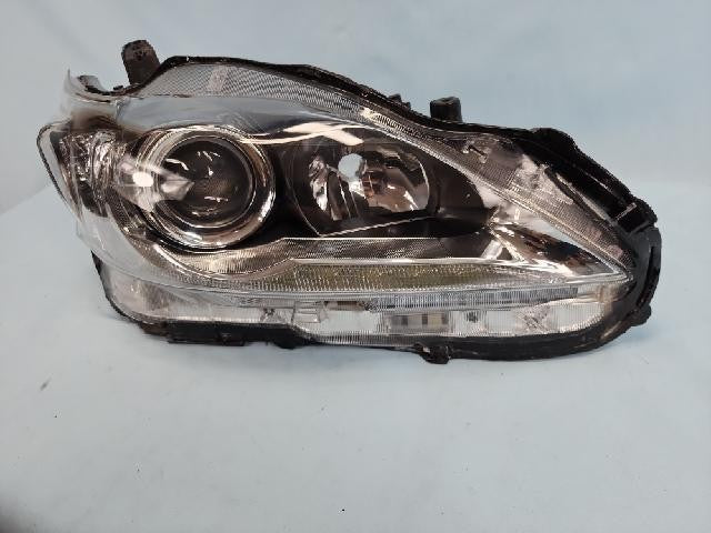 2011 Lexus CT 200h Right Headlight