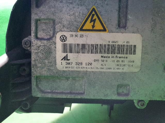 2010 Volkswagen CC Right Xenon Headlight 3C8941754C