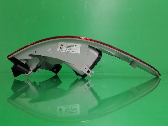 2011 Renault Ray SM3 New Rear,Right TailLight 92402 4H000