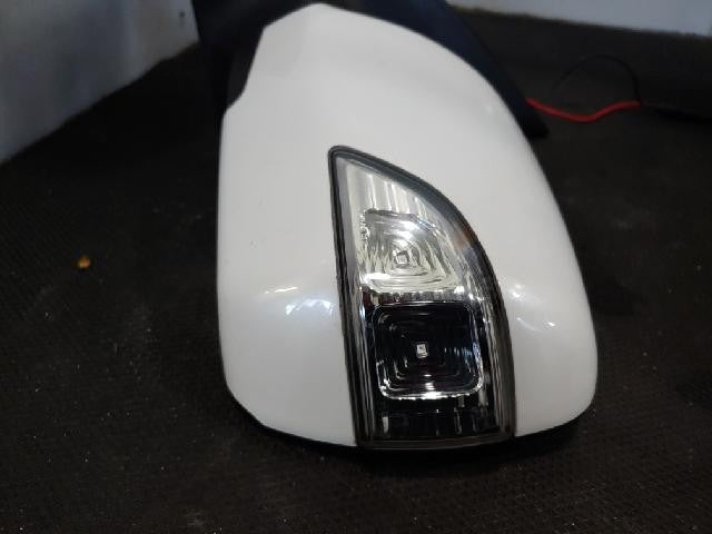 2010 KIA Cedona Grand Carnival R Left White Side Mirror