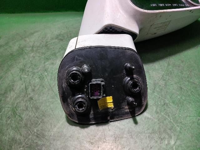 2013 Chevrolet Orlando Right White Side Mirror