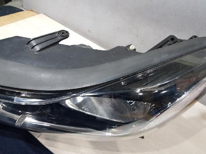 2017 Chevrolet The New Trax Left Halogen Headlight