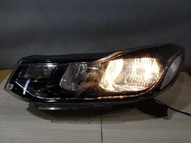 2017 Chevrolet The New Trax Left Halogen Headlight