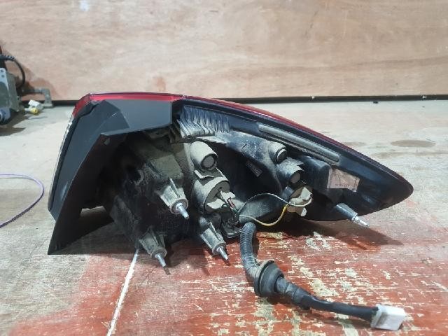 2010 Hyundai Santa Fe CM Rear,Left Halogen TailLight 92401-2B500