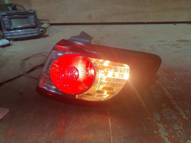 2011 Hyundai Santa Fe CM The Rear,Right Halogen TailLight 92402-2B500